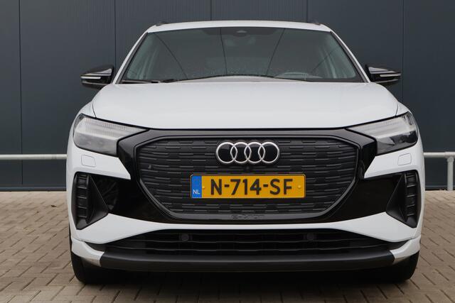 Audi Q4 e-tron 40 Advanced edition 77 kWh | Trekhaak | Stoelverwarming | Warmtepomp | Matrix LED | Privacy Glass | 20 Inch Apple Carplay / Android Auto