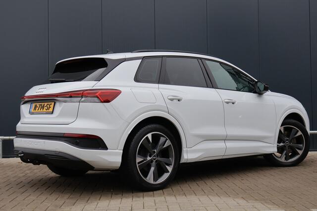 Audi Q4 e-tron 40 Advanced edition 77 kWh | Trekhaak | Stoelverwarming | Warmtepomp | Matrix LED | Privacy Glass | 20 Inch Apple Carplay / Android Auto