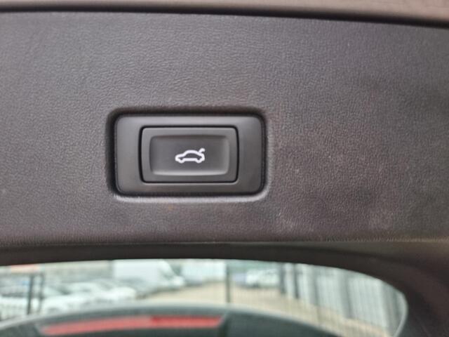 Audi Q4 e-tron 40 Launch edition Advanced Plus 77 kWh | Trekhaak | Navigatie | Elektrische Achterklep |