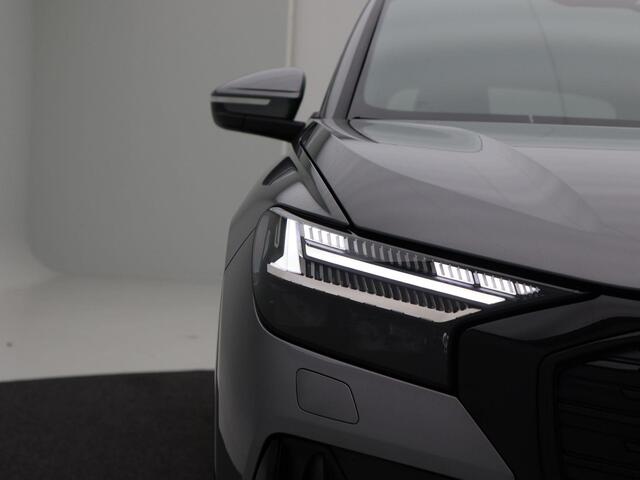 Audi Q4 e-tron S edition Competition 45 | 286 Pk | 20 inch | Privacyglas | Matrix Led | Assistentiepakket plus |