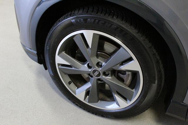 Audi Q4 e-tron 40 Launch edition Advanced 77 kWh | 20'LMV | DAB | WEGKL-TRHAAK | CAMERA | ACC | E-KLEP | NAVI | PDC | SFEER |