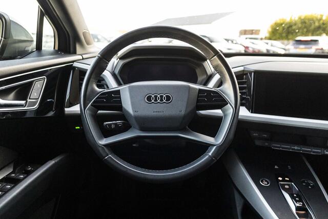 Audi Q4 e-tron 35 Advanced 55 kWh | ACC | LED