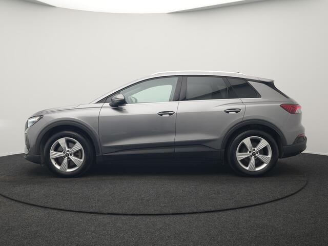 Audi Q4 e-tron 45 Quattro Advanced edition 77 kWh 265pk Dealer O.H. | Trekhaak Af Fabriek | Adaptive Cruise | Camera | Lederen Stoelen Memory & Verwarmd | Apple Carplay | Virtual | Navigatie | DAB |