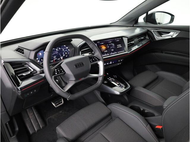 Audi Q4 e-tron S edition Competition 45 286 pk Quattro | Assistentiepakket plus | Optiekpakket zwart plus | Lichtpakket plus ambient light