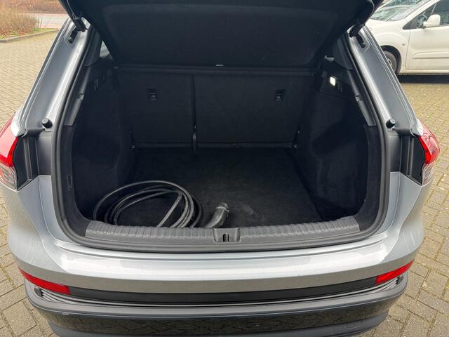 Audi Q4 e-tron 40 Advanced edition 77 kWh | Stoelverwarming | Adaptive Cruise Control | Navigatie | Camera | Keyless | RS Seats | Matrix LED | BTW | NAP