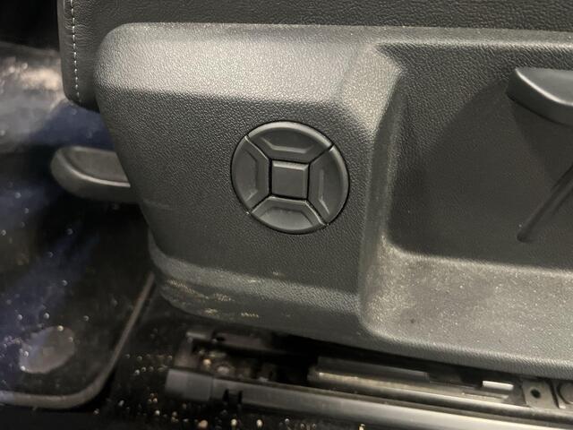 Audi Q4 e-tron 45 265pk Quattro S Edition · Panoramadak · Warmtepomp · Camera · Head-Up · Navigatie · Apple/Android Car Play · 20'' Inch ·