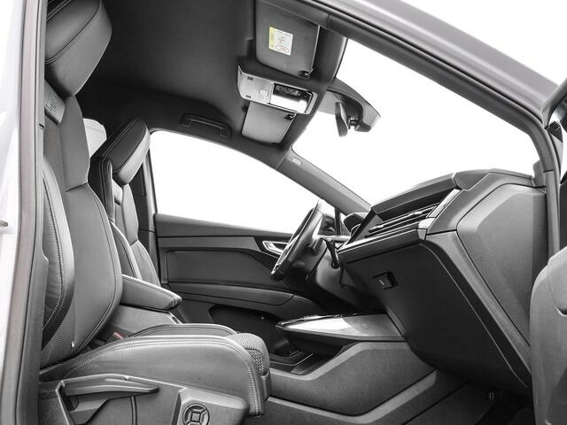 Audi Q4 e-tron 35 170pk 55 kWh S Edition · Camera · Head-Up Display · Afneembare Trekhaak · Optiekpakket Zwart · ACC · Elektrische Achterklep · 20"Velgen ·