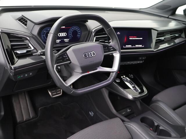 Audi Q4 e-tron 35 Launch edition S Competition 55 kWh | 170 PK | Trekhaak wegklapbaar | Warmtepomp | Panoramadak | Matrix LED koplampen | S line |