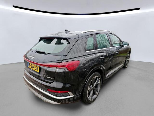 Audi Q4 e-tron 40 S edition 77 kWh / Camera / Elect. Achterklep / Getint glas / 20 Inch