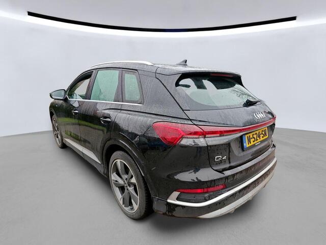 Audi Q4 e-tron 40 S edition 77 kWh / Camera / Elect. Achterklep / Getint glas / 20 Inch