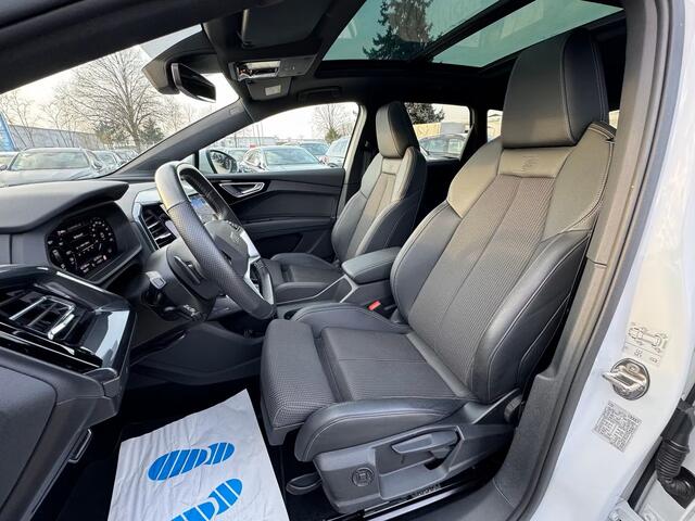 Audi Q4 e-tron 40 S-LINE 82 kWh (150kW/204pk) ** LED, NAVI+, HuD, TREKH, ADAPT. CRUISE, 20-inch LMV ** 1e EIG - ¤ 37.8 onder NP - UNFALLFREI ** ** INFORMEER OOK NAAR ONZE AANTREKKELIJKE FINANCIAL-LEASE TARIEVEN **