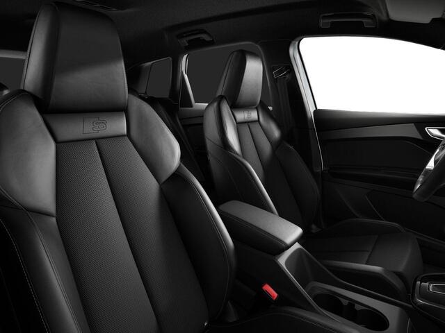 Audi Q4 e-tron 40 S edition 77 kWh | 204 PK | SOh 93% | Matrix LED koplampen | Adaptive cruise control | S line | 20" LM velgen | Stoelverwarming |