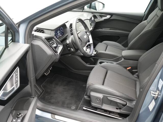 Audi Q4 e-tron 40 S-LINE 82 kWh (150kW/204pk) ** LED, NAVI+, WARMTEPOMP, ADAPT. CRUISE, 20-inch LMV ** 1e EIG - 31K onder NP - UNFALLFREI ** ** INFORMEER OOK NAAR ONZE AANTREKKELIJKE FINANCIAL-LEASE TARIEVEN **