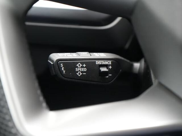 Audi Q4 e-tron 40 S-LINE 82 kWh (150kW/204pk) ** LED, NAVI+, WARMTEPOMP, ADAPT. CRUISE, 20-inch LMV ** 1e EIG - 31K onder NP - UNFALLFREI ** ** INFORMEER OOK NAAR ONZE AANTREKKELIJKE FINANCIAL-LEASE TARIEVEN **