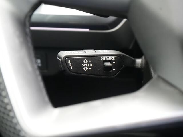 Audi Q4 e-tron 40 S-LINE 82 kWh (150kW/204pk) ** LED, NAVI+, KEYLESS, ADAPT. CRUISE, 20-inch LMV ** 1e EIG - 32K onder NP - UNFALLFREI ** ** INFORMEER OOK NAAR ONZE AANTREKKELIJKE FINANCIAL-LEASE TARIEVEN **