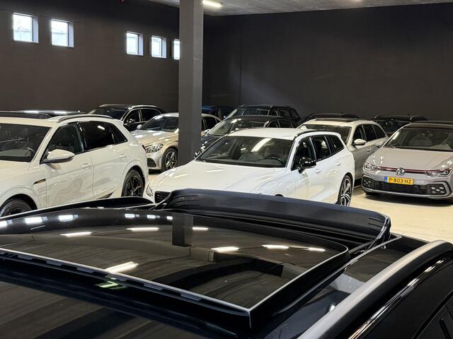 Audi Q4 e-tron 50 quattro Launch edition S Competition 77 kWh | Pano | 2x S-line | Warmtepomp