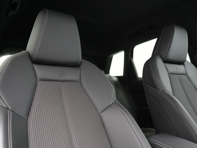 Audi Q4 e-tron 40 Advanced edition 77 kWh 204pk Dealer O.H. | S-Line Interieur | Trekhaak Af Fabriek | Adaptive Cruise | Camera | Blis | Sportstoelen Verwarmd | Apple Carplay | Navigatie | DAB |
