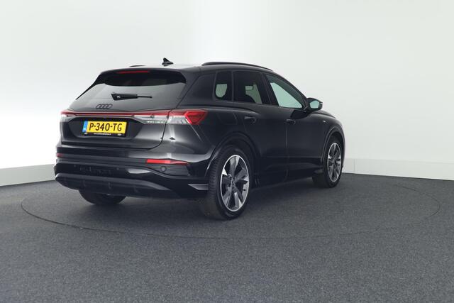 Audi Q4 e-tron 40 204pk S Edition 77 kWh Camera Stoelverwarming Ambianceverlichting ACC Virtual Cockpit Navigatie S-Line