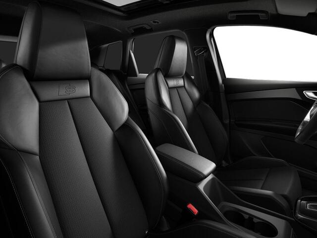 Audi Q4 e-tron 45 S edition Competition 82 kWh 286 pk | Assistentiepakket plus | Comfortpakket | Glazen panoramadak | Lichtpakket plus ambient light |