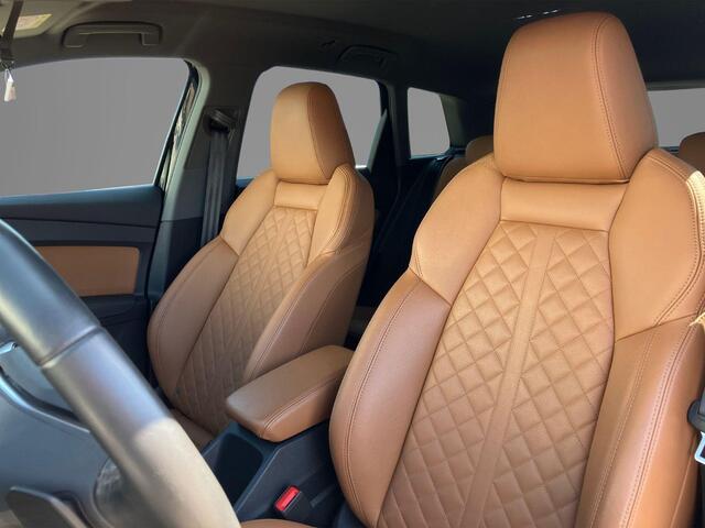 Audi Q4 e-tron 40 Advanced edition 204pk 77 kWh · Leder · Trekhaak · Camera + Parkeersensoren · Apple/Android Car Play · Stoelverwarming ·