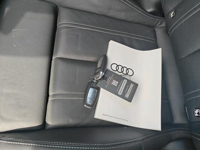Audi Q4 e-tron 40 Launch edition Advanced Plus 77 kWh NL-AUTO | PDC | VOL. LEDER