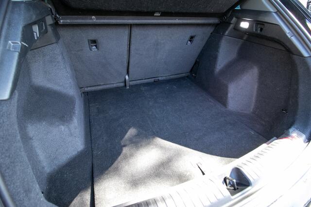 Audi Q4 e-tron 40 Advanced edition 77 kWh | Sportstoelen | 19" LMV | Adapt Cruise | Camera |