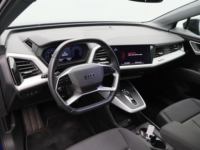 Audi Q4 e-tron 40 Advanced edition 77 kWh | Stoelverwarming | Camera | Adaptive Cruise | Matrix LED | CarPlay | 19 Inch | 44.728 Km !!