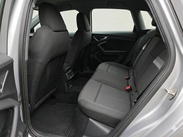 Audi Q4 e-tron 40 Launch edition Advanced Plus 77 kWh 204pk | Navigatie | Parkeercamera | Matrix | Adaptieve cruise controle