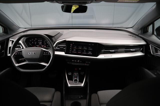 Audi Q4 e-tron 40 Advanced edition 77 kWh 92% soh! | Stoelverwarming | Warmtepomp | 20 Inch | Elektrische achterklep | Matrix LED koplampen