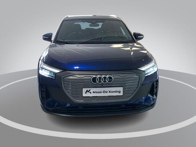 Audi Q4 e-tron 40 82 kWh 150kW/204PK · Leder · Stoelverwarming · Parkeersensoren · Garantie t/m 30-03-2026 of 90000km.