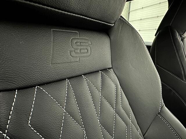 Audi Q4 e-tron 40 204pk 77 kWh | #RS-Lederen Bekleding | ACC | Matrix Led | 3 Zone Clima | Kieselgrau | 2023 | Btw auto, 27150,= ex. | Bovag garantie. 4x Q4 op voorraad!