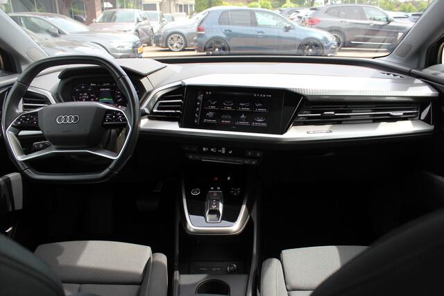 Audi Q4 e-tron 40 Launch edition Advanced Plus 77 kWh / SOH 92,9 % / Panoramadak / Camera / Warmtepomp / CarPlay / 20'' / Stoelverwarming / DAB / ACC