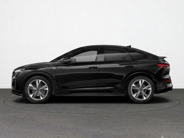 Audi Q4 e-tron S edition e-tron 82 kWh 286 pk | Glazen panoramadak | Trekhaak | Techniekpakket plus | Optiekpakket zwart-glanzend |