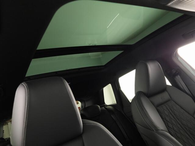 Audi Q4 e-tron S edition quattro performance 82 kWh 340pk | Panoramadak | 1 inch Lichtmetalen velgen | Akoestisch glas | Head up Display | Elek.verst.best.stoel geheugen | Lederen bekleding