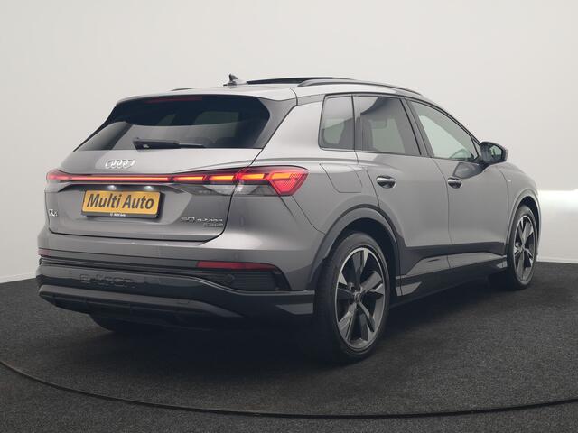 Audi Q4 e-tron 50 quattro S Line 82 kWh 299pk Dealer O.H | Trekhaak Af Fabriek | Panodak | Adaptive Cruise | Camera | Lederen Sportstoelen Memory & Verwarmd | Matrix LED | BLIS | Keyless | Navigatie | Virtual | DAB | 20"L.M |