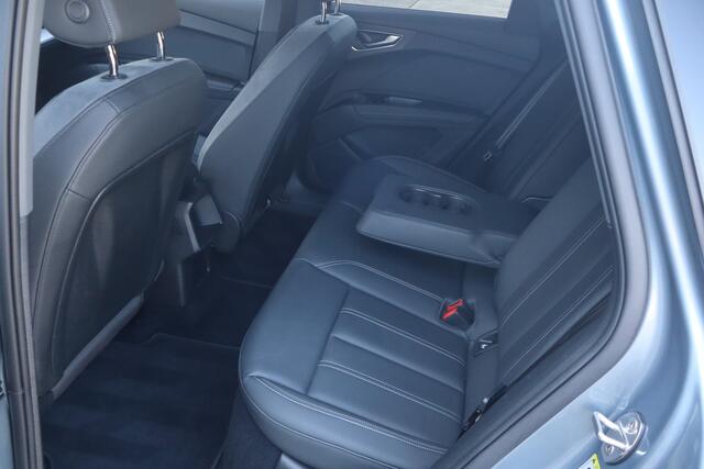 Audi Q4 e-tron 40 S edition 82 kWh S-Line Panoramadak I Key-less I Adap. cruise