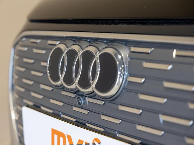 Audi Q4 e-tron 40 Launch edition S Competition 77 kWh 204pk / SoH 92,1 / Panorama dak / Sonos / Dodehoekdetectie / Trekhaak / Stoelverwarming / Apple carplay /