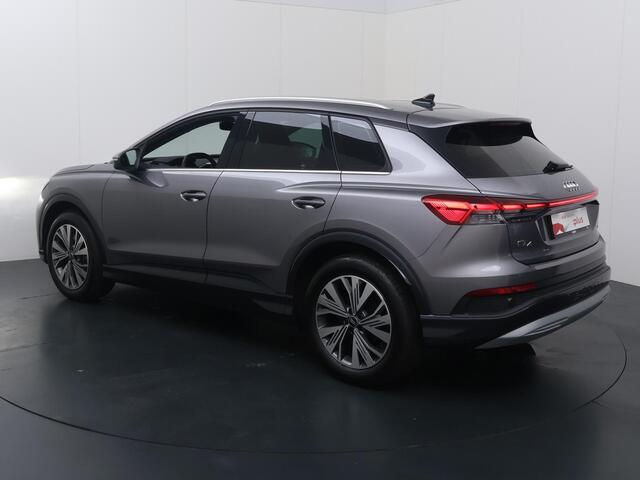 Audi Q4 e-tron Advanced edition 45 quattro 210 kW / 286 PK | Matrix Verlichting | Sportstuur | Adaptieve Cruise Control | Inklapbare Spiegels | 5jr gratis onderhoud | Camera