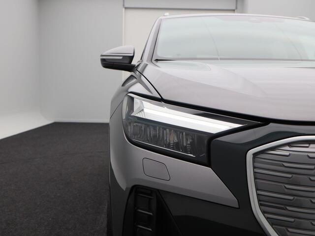 Audi Q4 e-tron 45 Edition 82 kWh 286 Pk | Warmtepomp | Adaptive Cruise | Camera | Verwarmbare Sportstoelen | Elektrische Achterklep