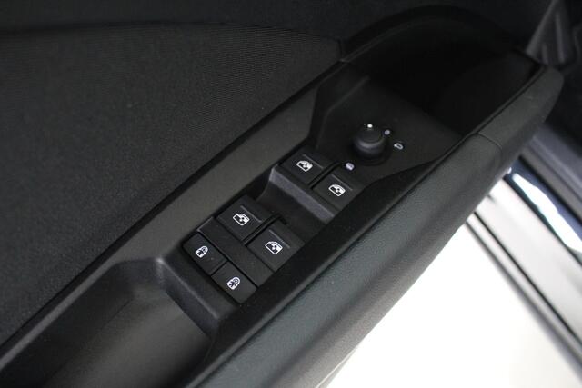 Audi Q4 e-tron 40 Edition 77 kWh Apple Carplay | Android auto | Cruise control | Parkeersensoren |