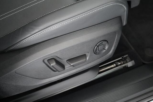 Audi Q4 e-tron 40 204pk S edition 77 kWh SOH 93% HUD Sonos Leder Memory Panoramadak Navigatie