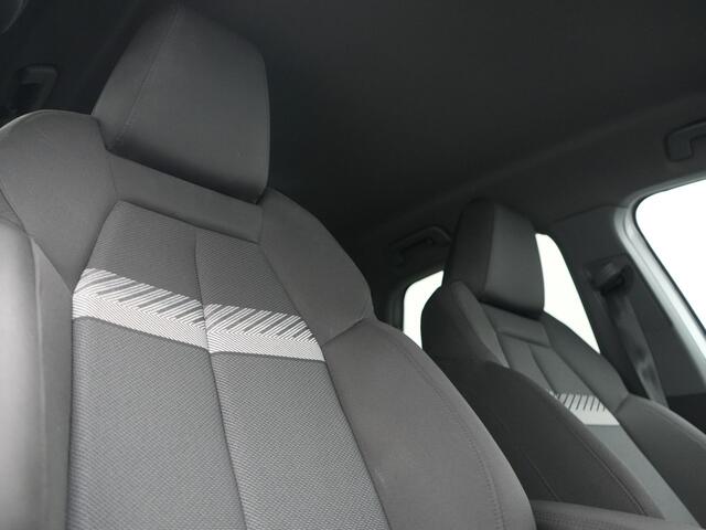 Audi Q4 e-tron 40 Advanced edition 77 kWh 204pk Dealer O.H | Trekhaak Af Fabriek | Adaptive Cruise | Camera | Sportstoelen | Stuur Verwarmd | Navigatie | DAB | Virtual Cockpit | 19"L.M |