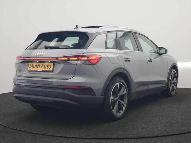 Audi Q4 e-tron 40 Advanced edition 77 kWh 204pk Dealer O.H | SOH 96.6% | Panodak | Adaptive Cruise | Matrix LED | Camera | Sportstoelen Verwarmd | Blis | Sfeerverlichting | Apple Carplay | DAB | Navigatie | 20"L.M