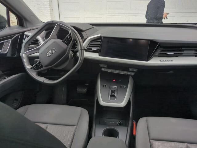 Audi Q4 e-tron 40 Edition 204Pk 77 kWh / Stoelverwarming