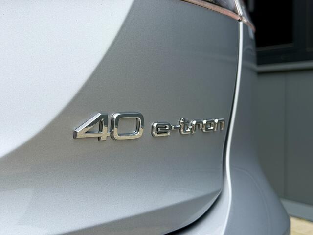 Audi Q4 e-tron 40 Advanced edition 77 kWh *Florettsilber* Navigatie / Stoelverarming / Cruise Control / LED / PDC / 19"LMV / FASE 3