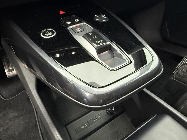 Audi Q4 e-tron 40 S edition 77 kWh, S-Line | Navi & CarPlay | Camera
