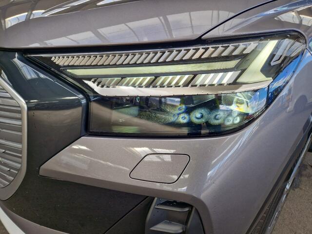 Audi Q4 e-tron 40 edition 77 kWh Soh 92% Leer Trekhaak Carplay Camera Advanced