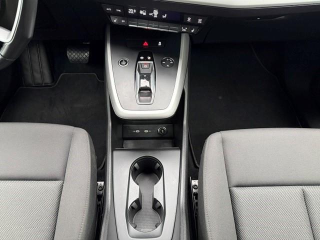 Audi Q4 e-tron 40 Launch Edition Advanced 77kWh SOH 93,7% Trekhaak/Camera/Fabrieksgarantie