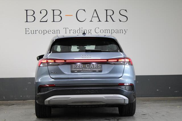 Audi Q4 e-tron 40 77 kWh | SOH 96,5 % | Warmtepomp | Matrix LED | HUD | Trekhaak