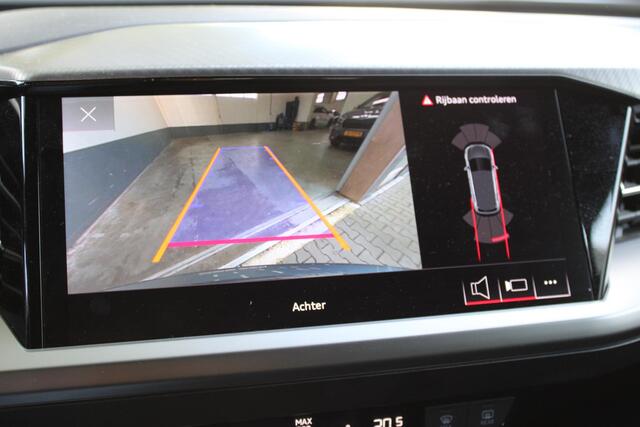 Audi Q4 e-tron 40 77 kWh | SOH 96,5 % | Warmtepomp | Matrix LED | HUD | Trekhaak
